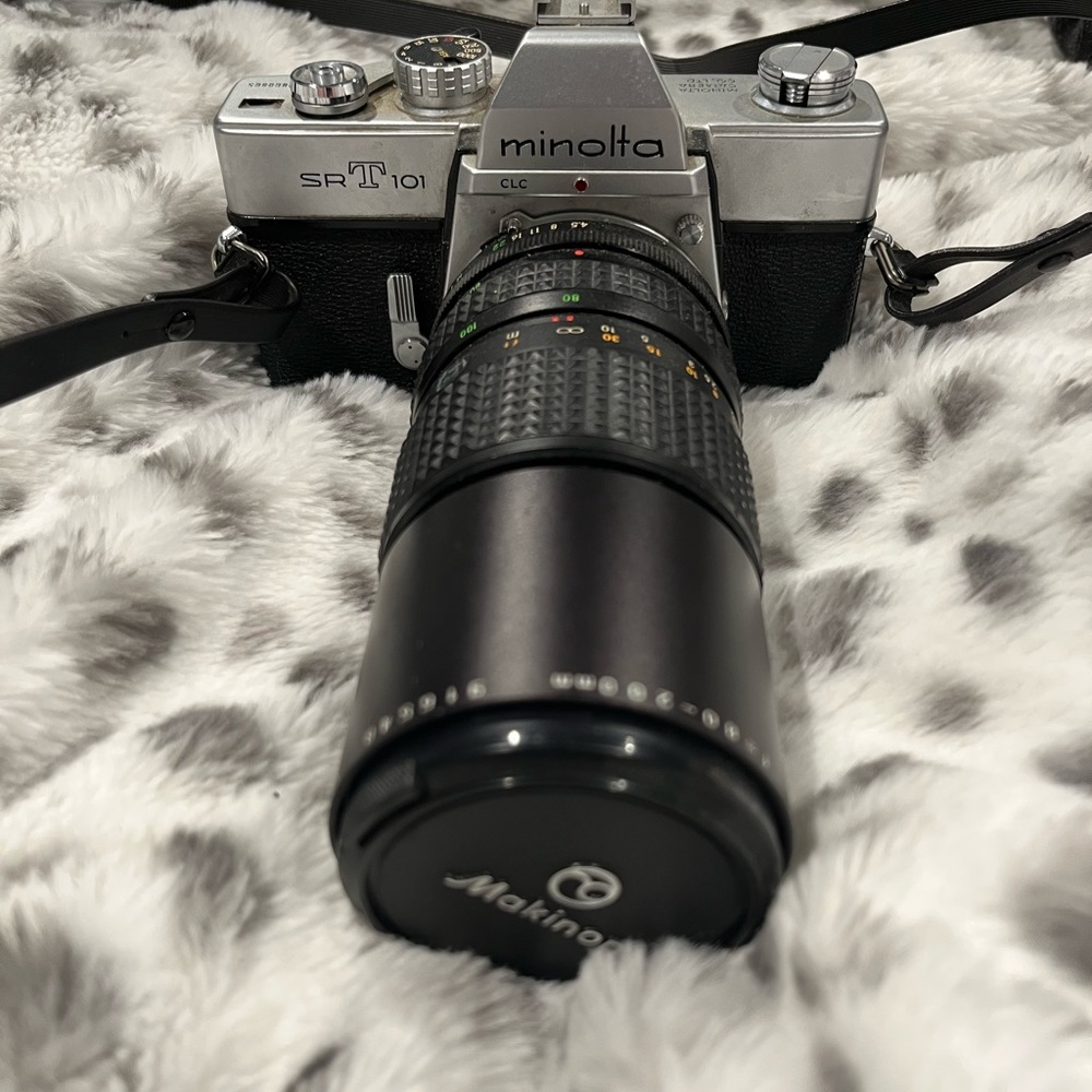 Minolta Srt 101 35mm film camera